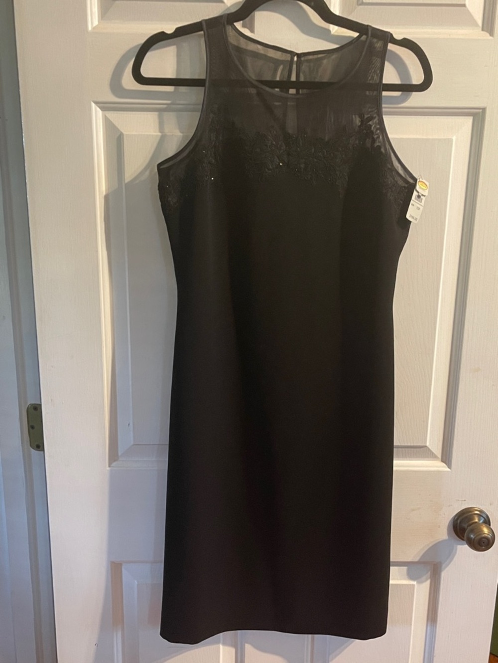 Talbots Elegant Sheath Cocktail Dress
With Delicate Embroidery 
Sz 10P NWT